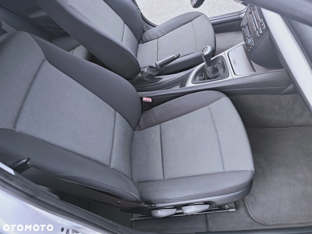 BMW Seria 1 - 27