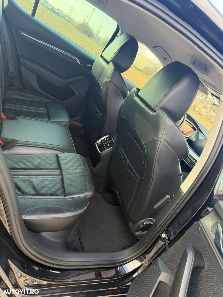 Skoda Octavia 2.0 TDI STYLE DSG - 6