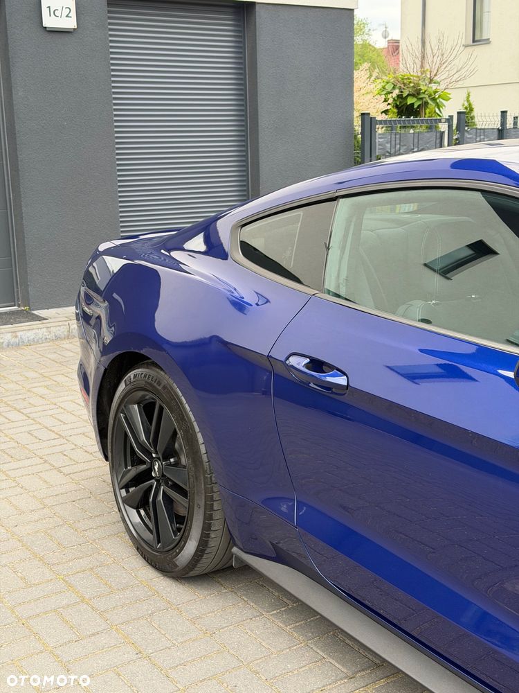 Ford Mustang 2.3 EcoBoost - 24
