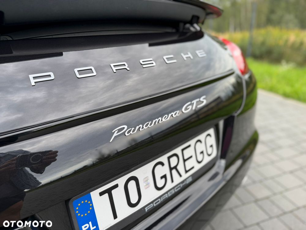 Porsche Panamera - 22