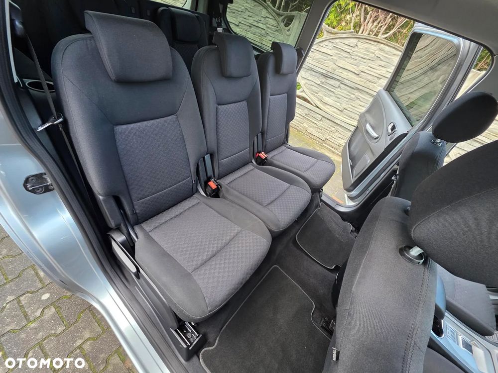 Ford Galaxy 2.0 TDCi Trend - 34