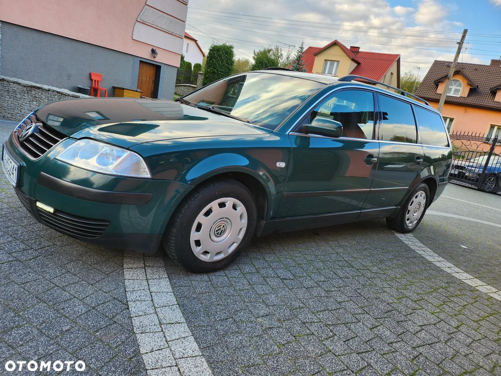 Volkswagen Passat - 4