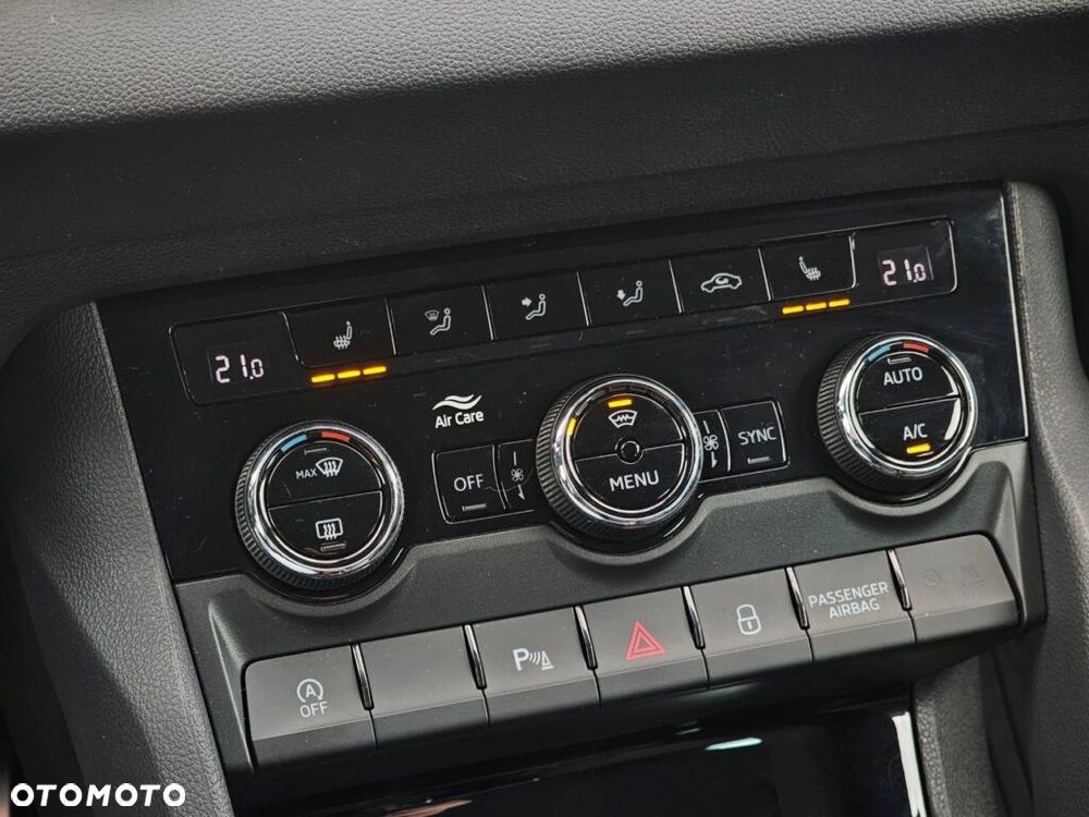 Skoda Karoq 1.5 TSI ACT Style DSG - 28