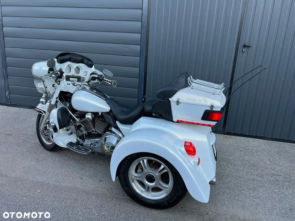 Harley-Davidson Street Glide Trike - 5