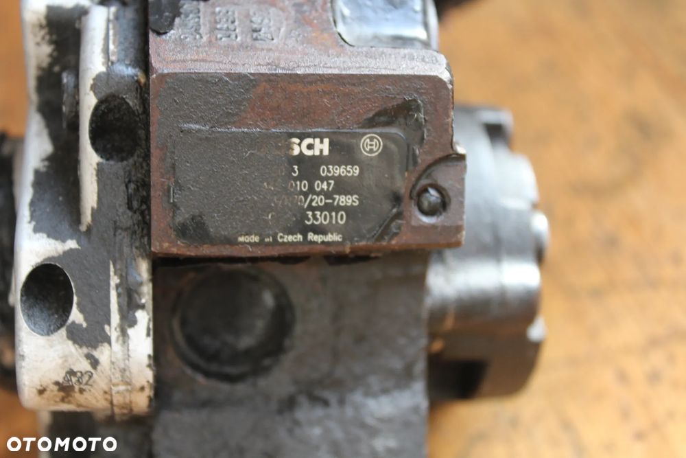 pompa wtryskowa toyota yaris I 1.4 d4d 22100-33010 kompletna - 12