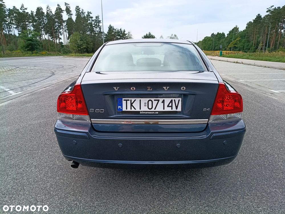 Volvo S60 2.4 Momentum - 18