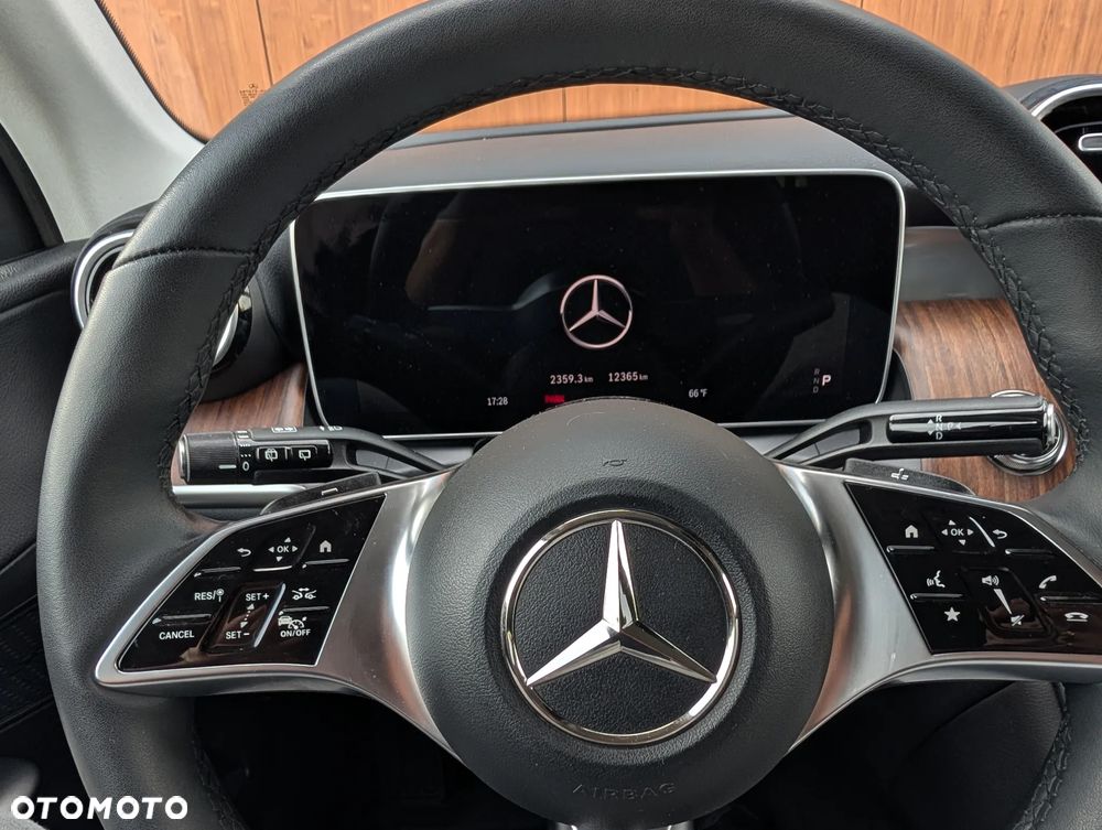 Mercedes-Benz GLC - 23