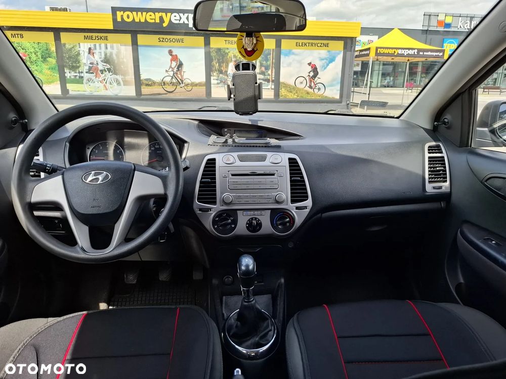 Hyundai i20 - 11