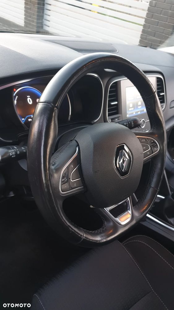 Renault Megane BLUE dCi 115 BOSE EDITION - 28