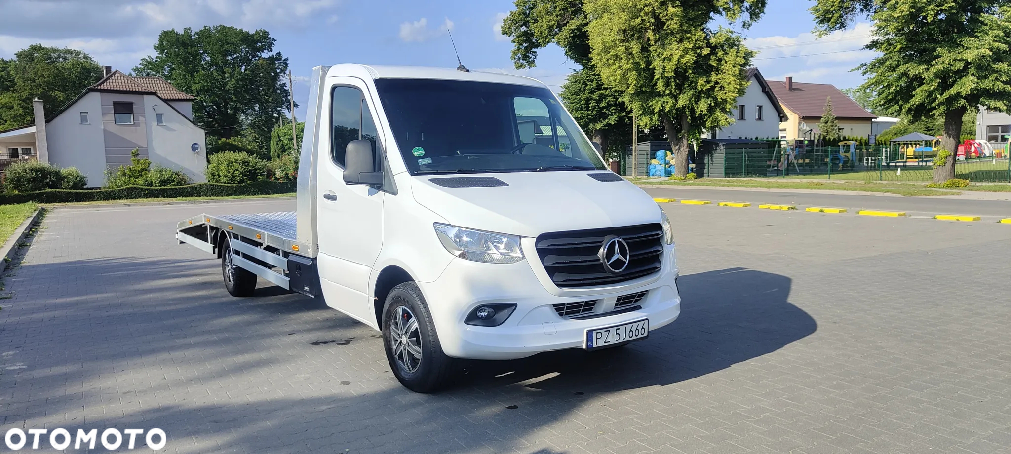 Mercedes-Benz Sprinter - 15