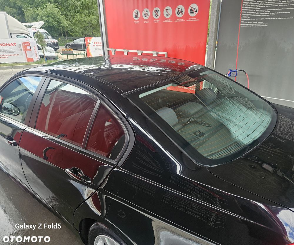 BMW Seria 3 318d EU6 - 13