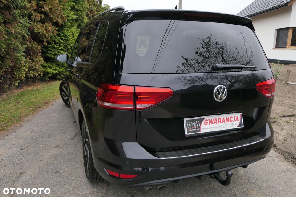 Volkswagen Touran 2.0 TDI SCR DSG Join - 10