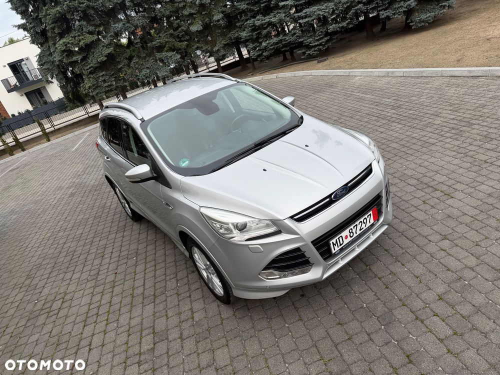 Ford Kuga 1.5 EcoBoost 2x4 Titanium - 18