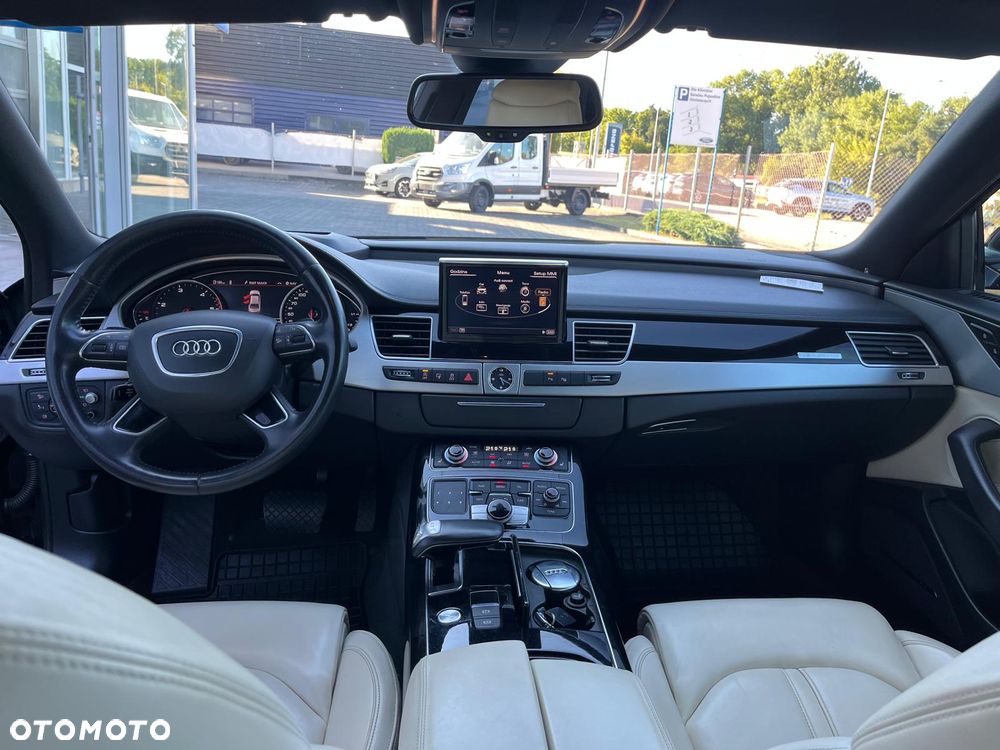 Audi A8 4.2 TDI DPF (clean diesel) quattro tiptronic - 19