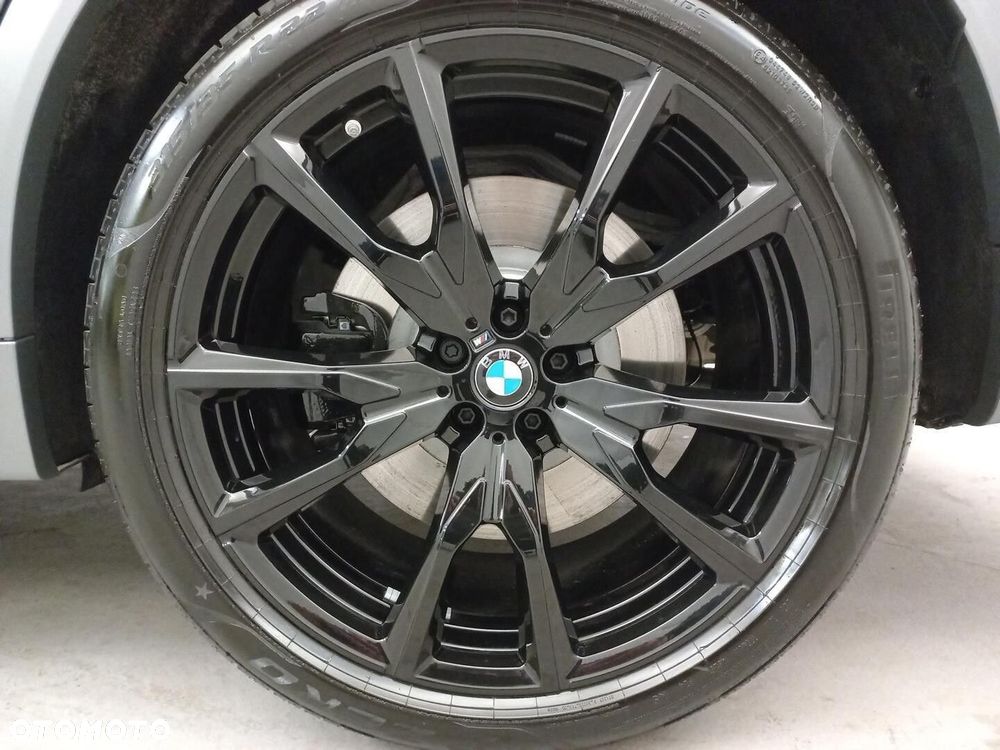 BMW X7 - 21