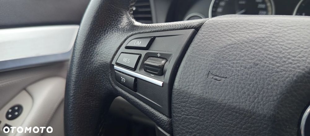 BMW Seria 5 520d - 15