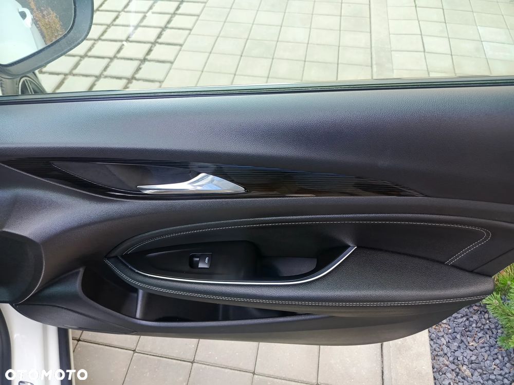 Opel Insignia 2.0 Automatik Business Edition - 28