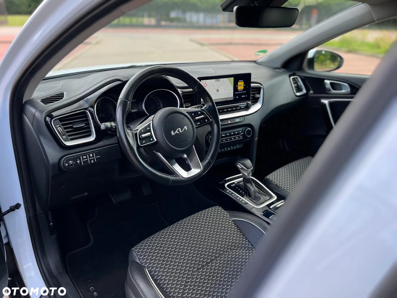 Kia XCeed 1.6 CRDi DCT7 LAUNCH EDITION - 10
