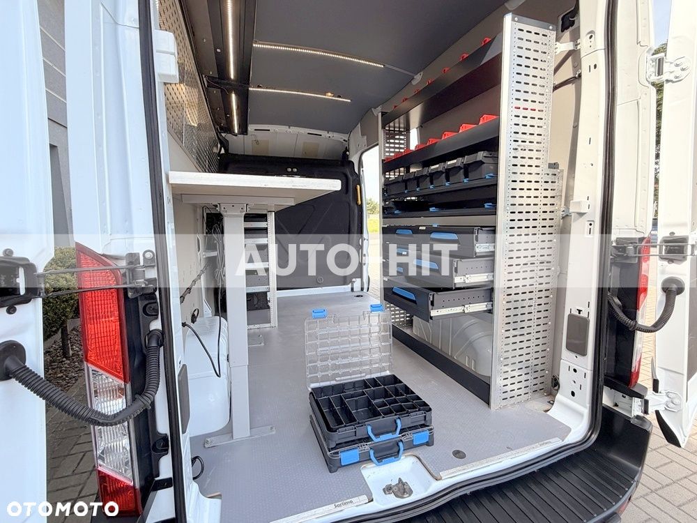 Ford Transit - 17
