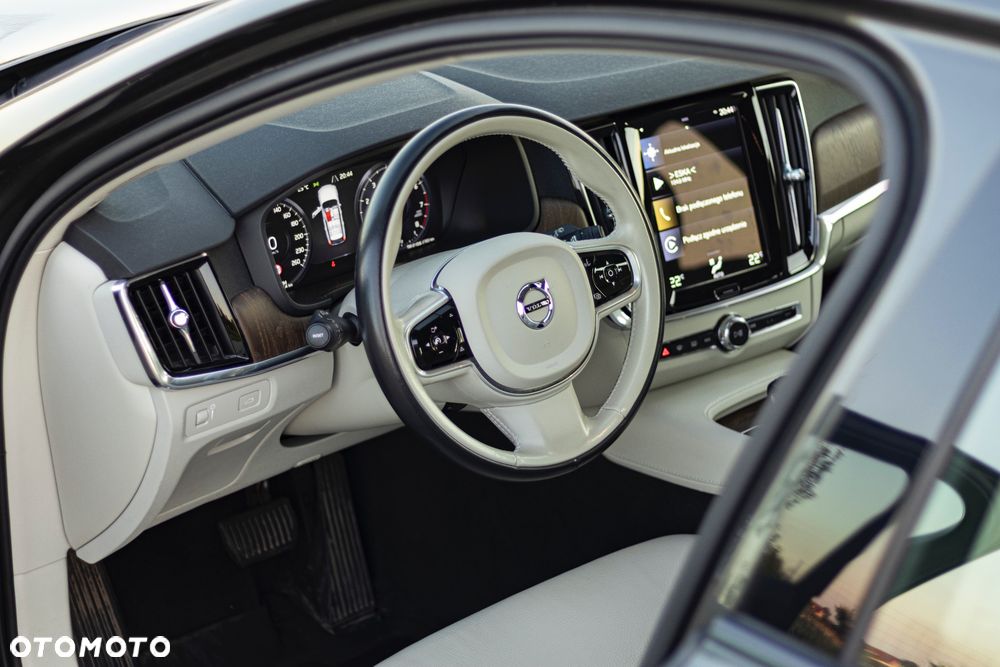 Volvo V90 - 23