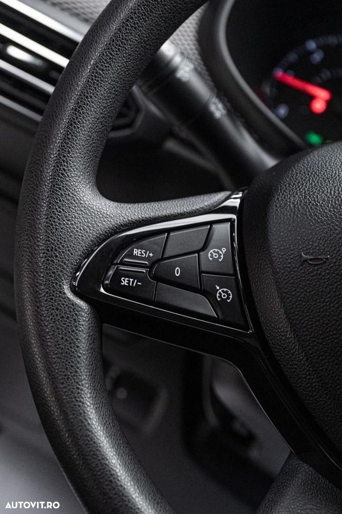 Dacia Logan TCe 90 MT6 Prestige - 15