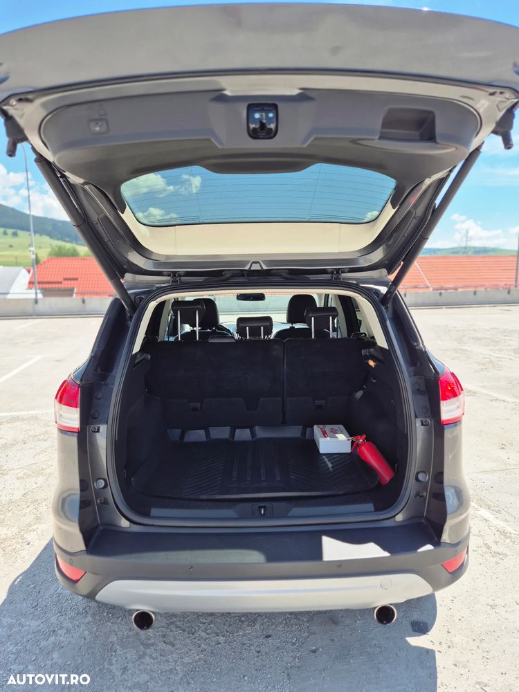 Ford Kuga 1.5 EcoBoost 4WD Aut. Titanium - 2