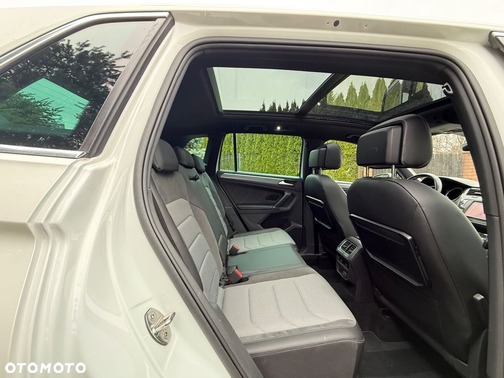 Volkswagen Tiguan - 33