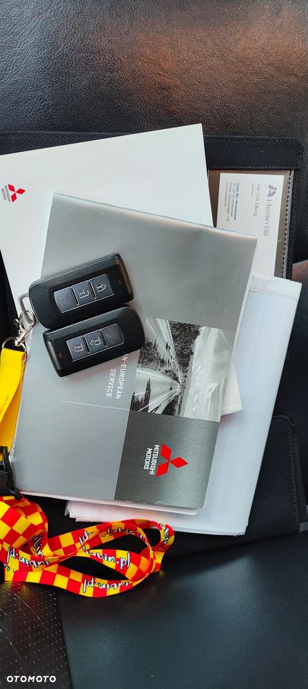 Mitsubishi Outlander 2.4 4WD CVT Intense - 29