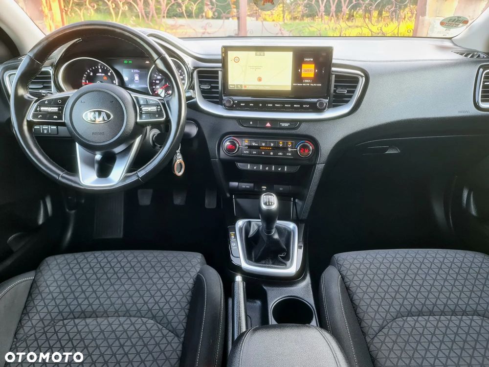 Kia Ceed 1.6 CRDi Platinum Edition - 8