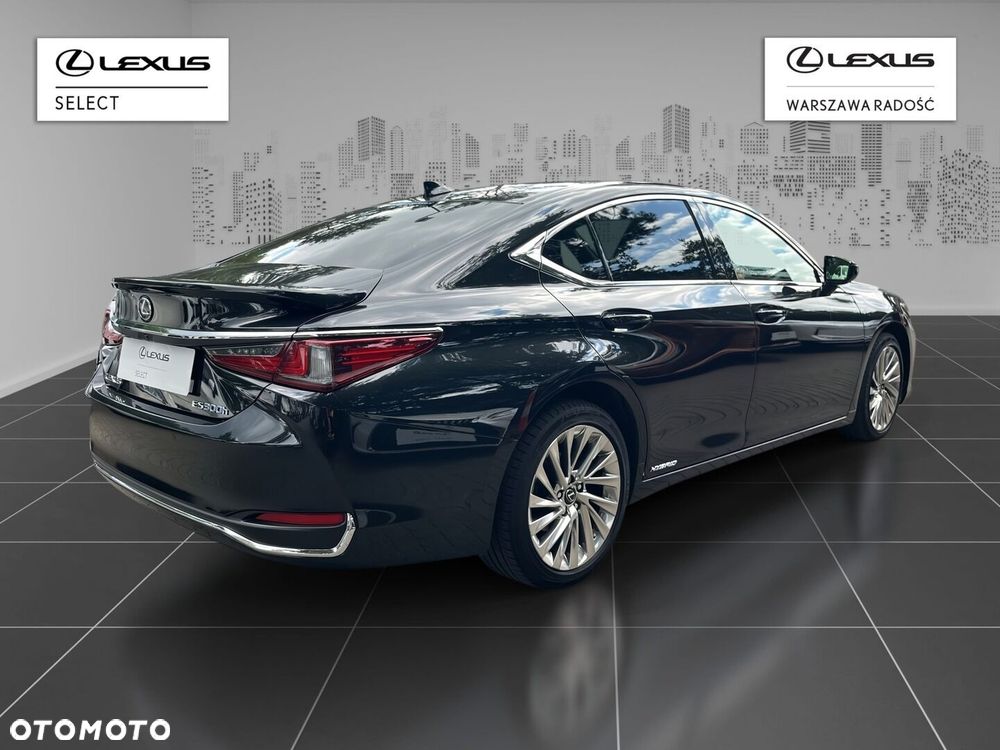 Lexus ES 300h Business Edition - 3