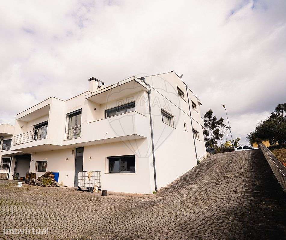 Moradia T4 para venda - Grande imagem: 3/46