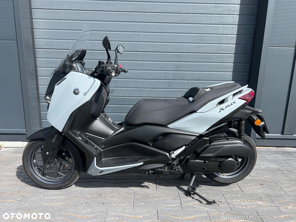 Yamaha X-max - 7