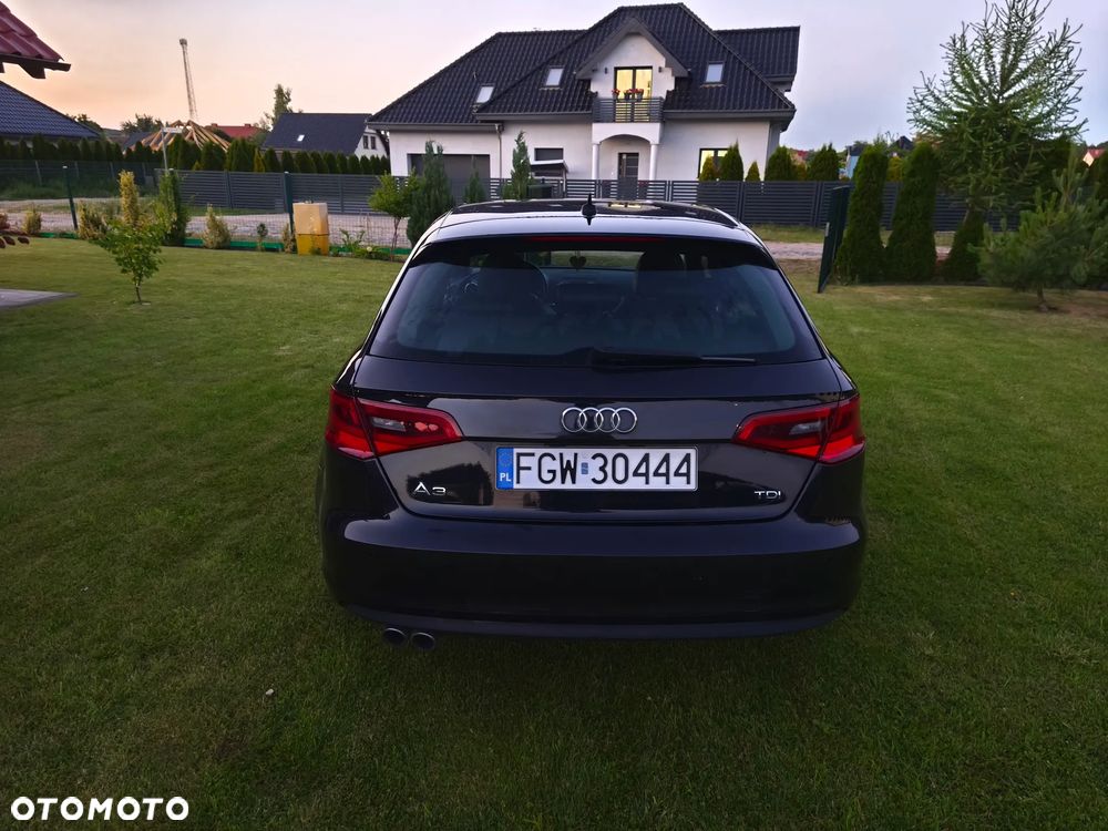 Audi A3 Sportback 2.0 TDI S line Sportpaket - 6