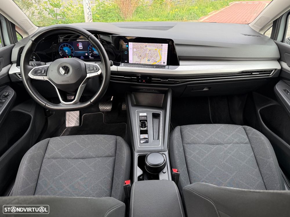 VW Golf 1.5 eTSI Life DSG - 39