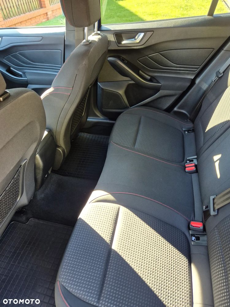 Ford Focus 2.0 EcoBlue ST-Line - 4