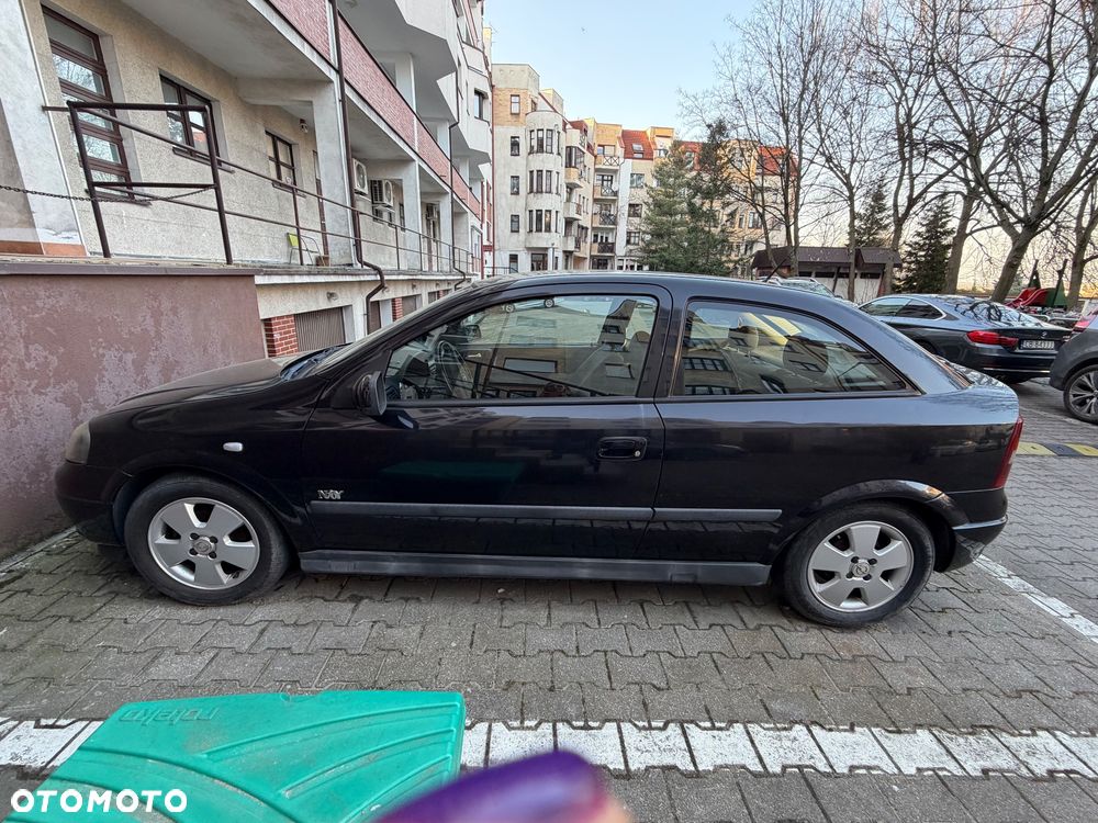 Opel Astra 1.4 GL - 9