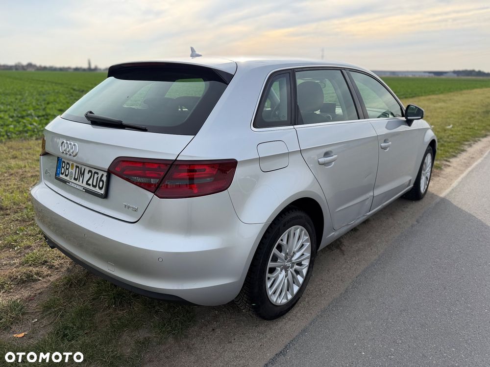 Audi A3 Sportback - 7