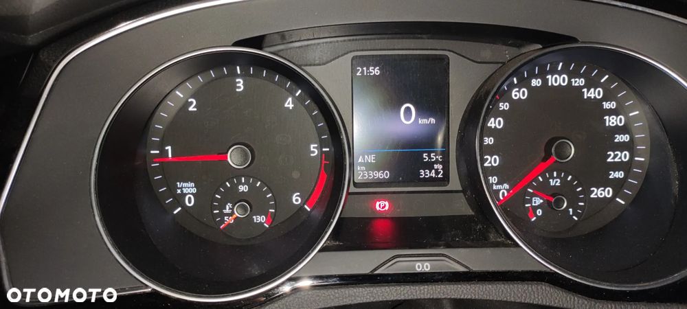 Volkswagen Passat 2.0 TDI SCR Comfortline - 31