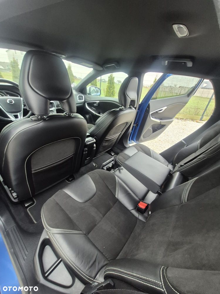 Volvo V40 T2 Geartronic RDesign - 22