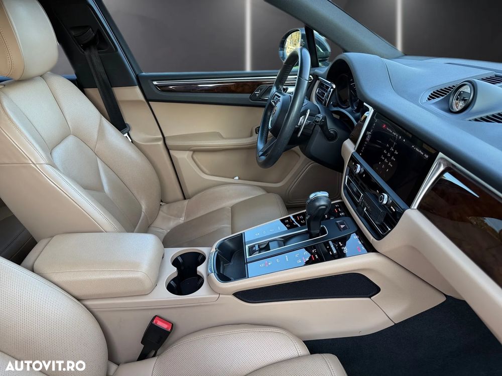 Porsche Macan - 21