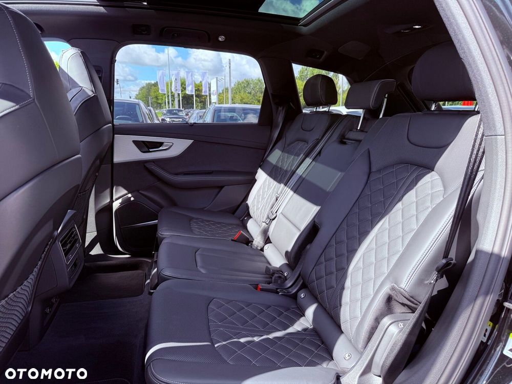 Audi Q7 60 TFSI e PHEV Quattro S Line Tiptr - 26