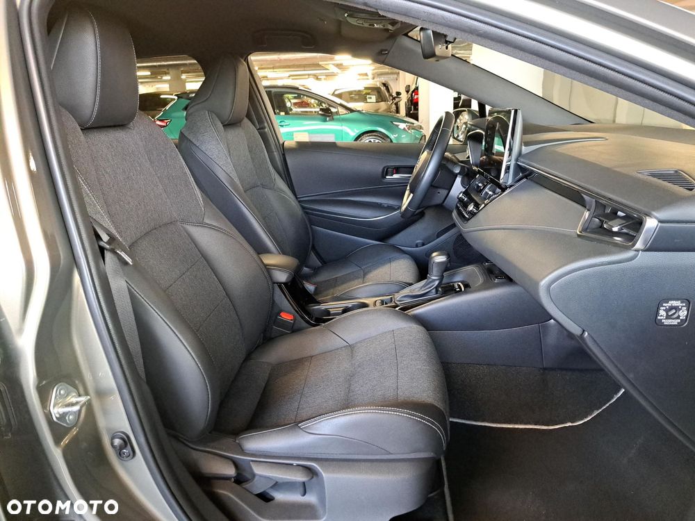 Toyota Corolla 1.8 Hybrid Style - 16
