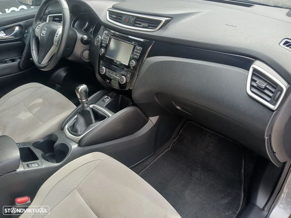 Nissan Qashqai 1.5 dCi Tekna Premium Pele S Alcantara - 16