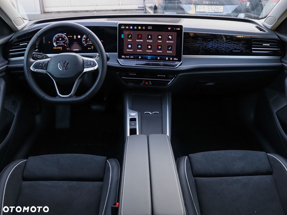 Volkswagen Passat - 12