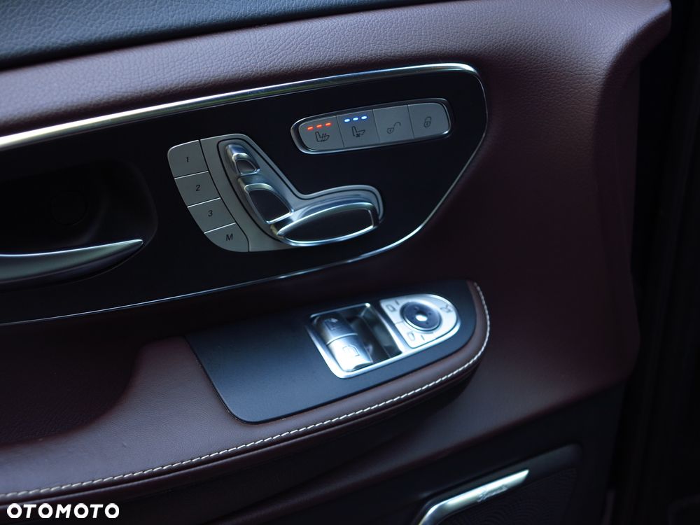 Mercedes-Benz Klasa V 250 d 4-Matic Exclusive 7G-Tronic - 16