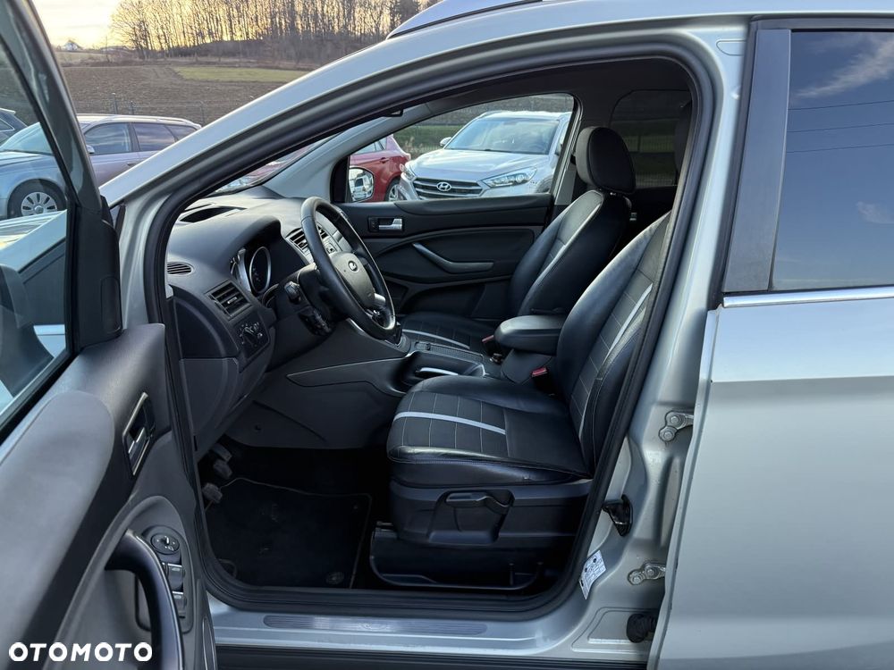 Ford Kuga 2.0 TDCi 2x4 Titanium - 15
