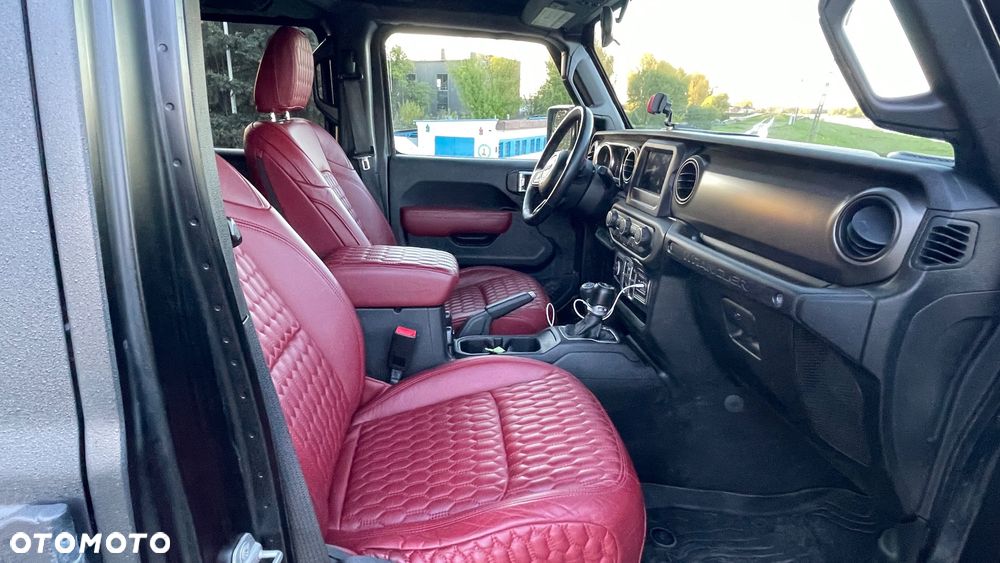 Jeep Wrangler - 15