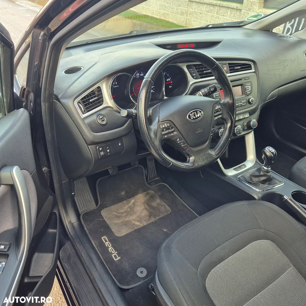 Kia Ceed 1.4 CVVT Dream Team Edition - 7