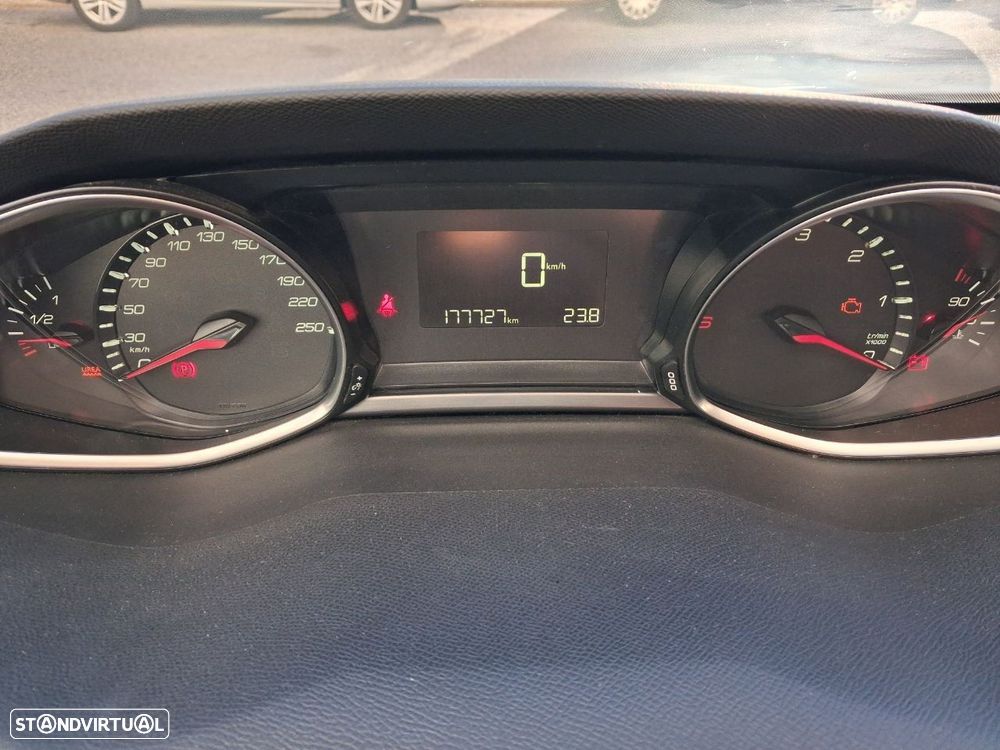 Peugeot 308 SW BlueHDi 120 Stop & Start Active - 9