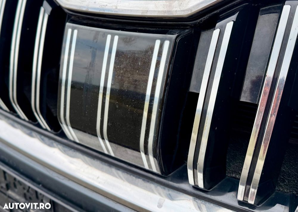 Skoda Superb 2.0 TDI DSG Premium Edition - 24